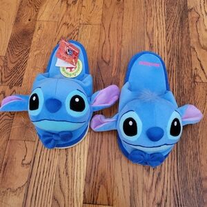 Disney's Lilo & Stitch, Stitch slippers